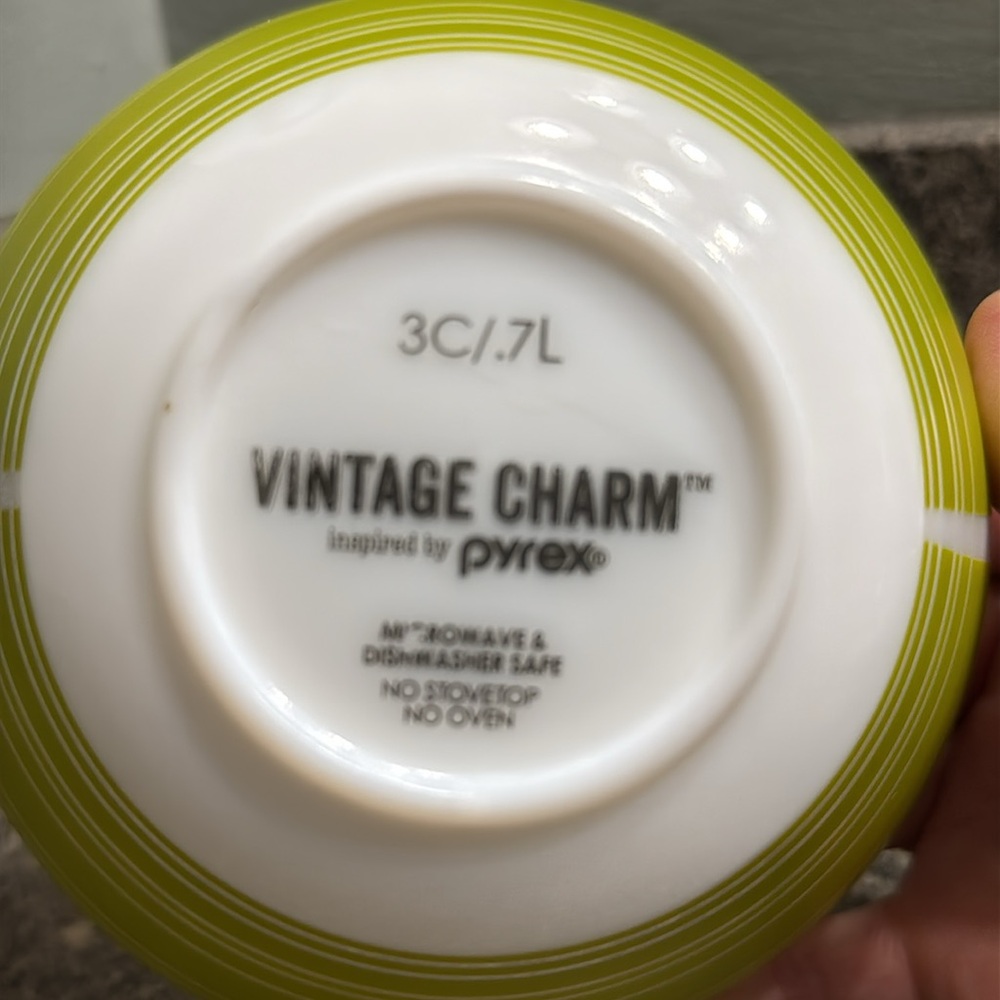 “Vintage Charm” inspired by Pyrex-3C/7L-White with Avocado Striped Matte Finish - Picture 2 of 11